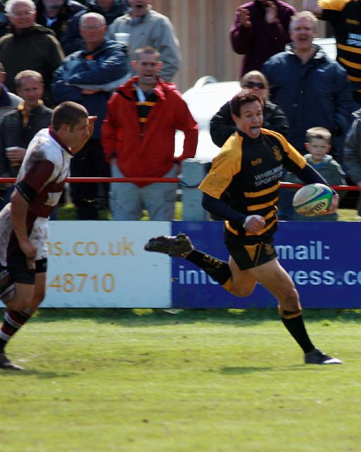 Hano Dirksen heads for the try line.jpg - Hano Dirksen heads for the try line. Photo by John Beach.